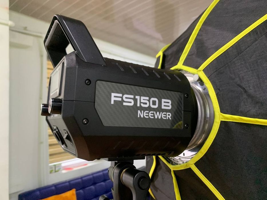 Neewer FS150B 130W