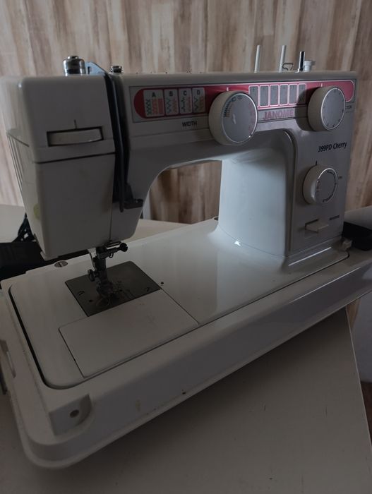 Швейная машинка Janome 399PD