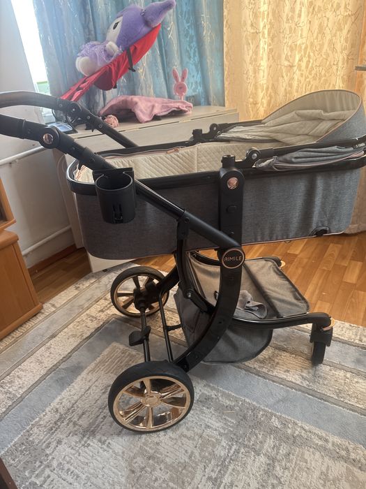 продается новая коляска