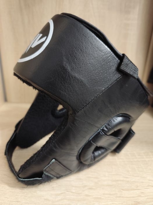 Продам шлем для единоборств