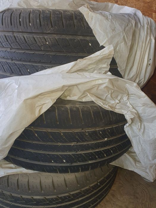 Продам резина б/у на Лексус