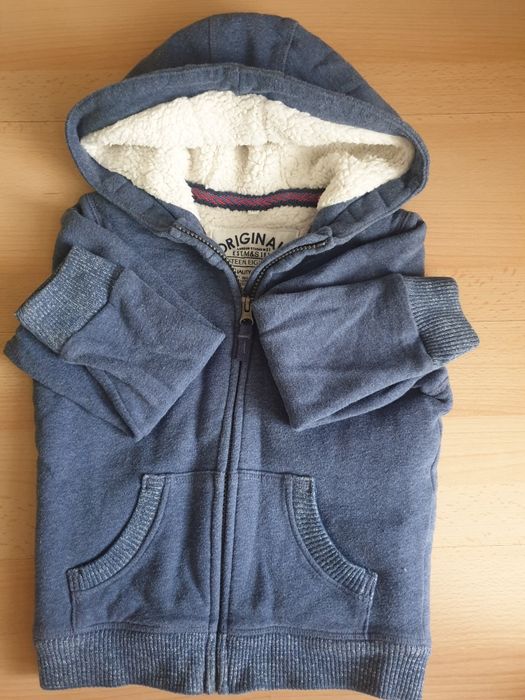 Mark&Spencer - детски суитчер 4-6г