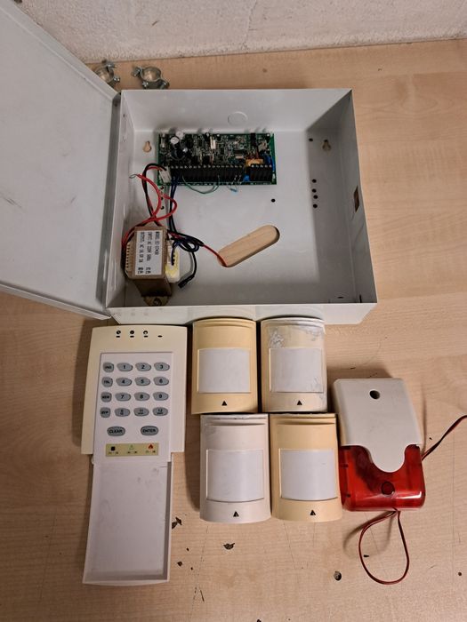 Sistem alarma paradox.