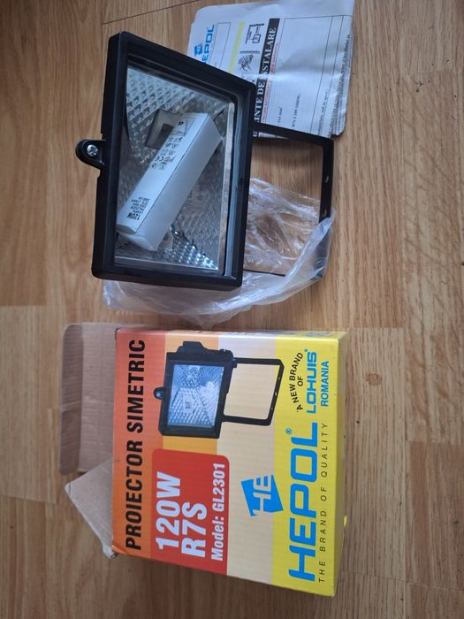 Proiector simetric halogen 120w