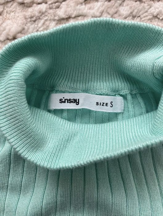 Bluză scurtă mulată