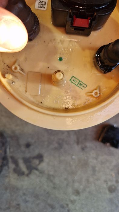Pompa combustibil Vw Passat B7 2.0 tdi 2012, cod 3AA919050B