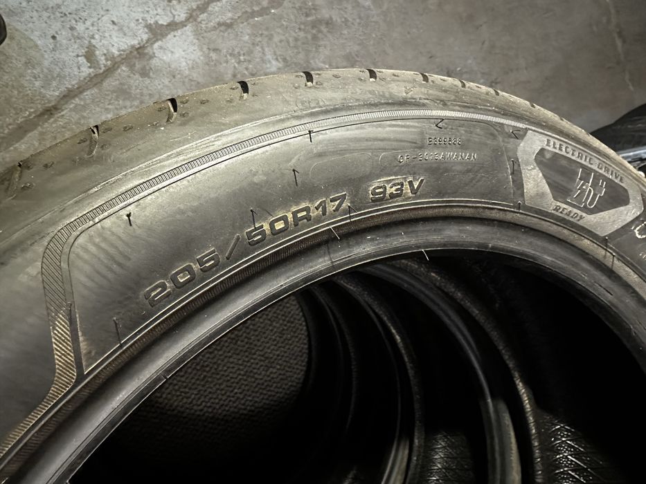 205/50 R17 93V XL - Goodyear Eficient Grip Performance 2 EV Oferta
