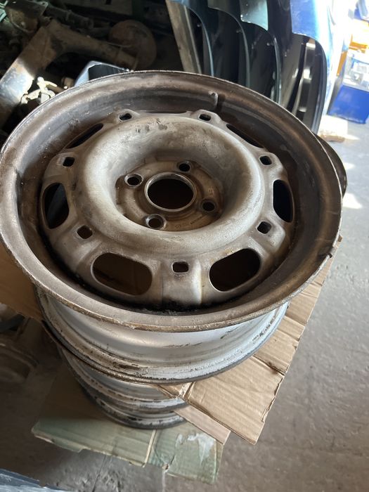 Диски 13 голф Пассат 14 привазной