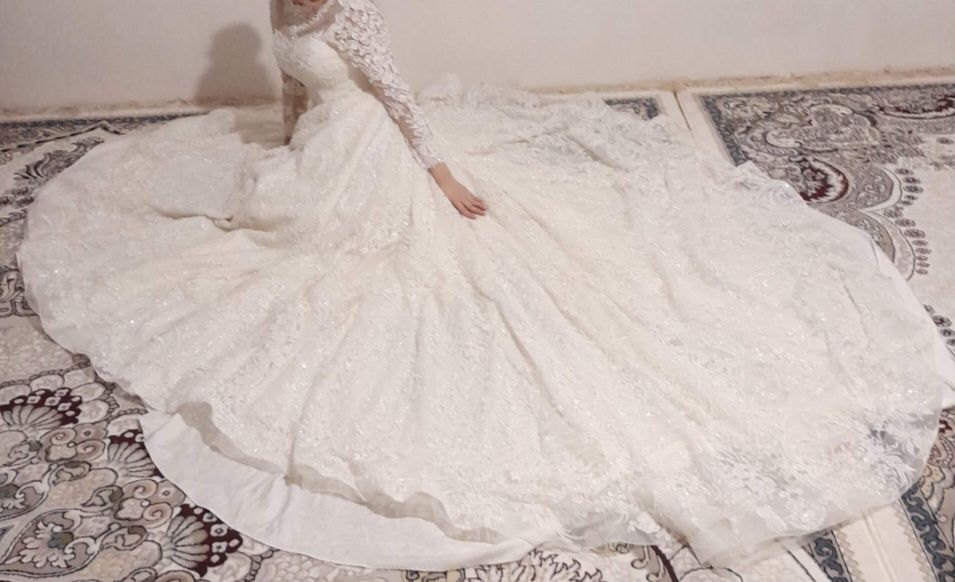 Kelin koylak 1 marta kiyilgan