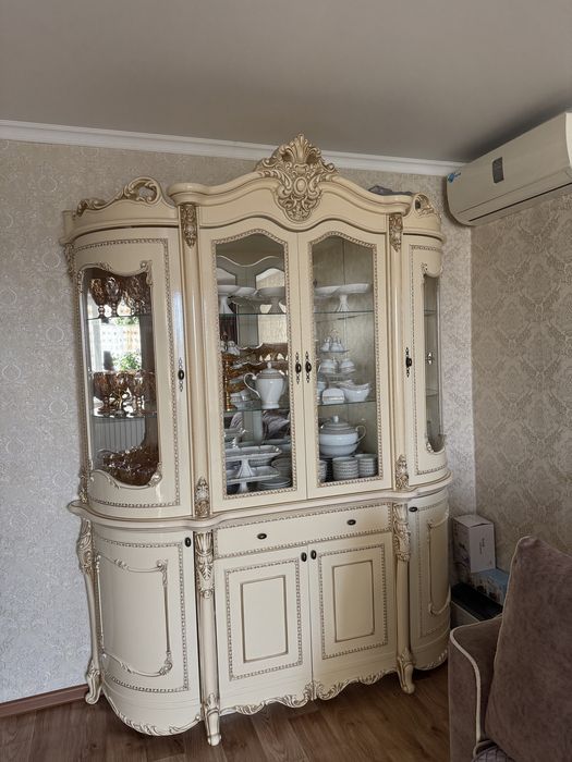 Горка стенка в отличном состоянии