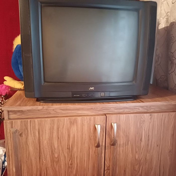 Продам телевизор