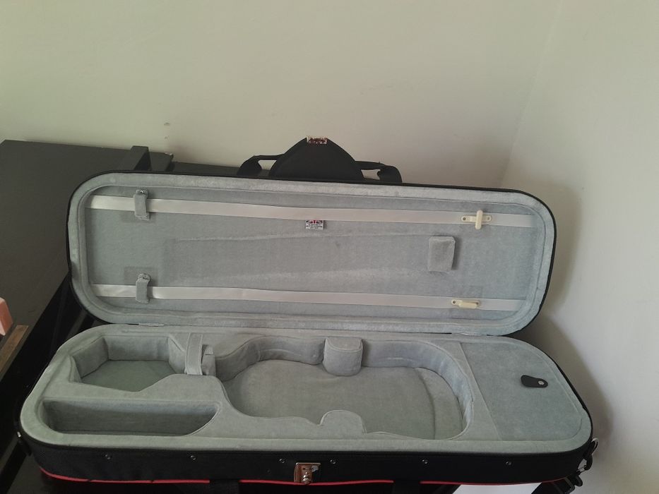 Vând toc pentru vioara