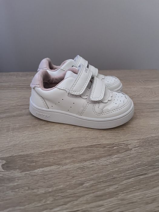 детски маратонки и сандали размер 21/5С