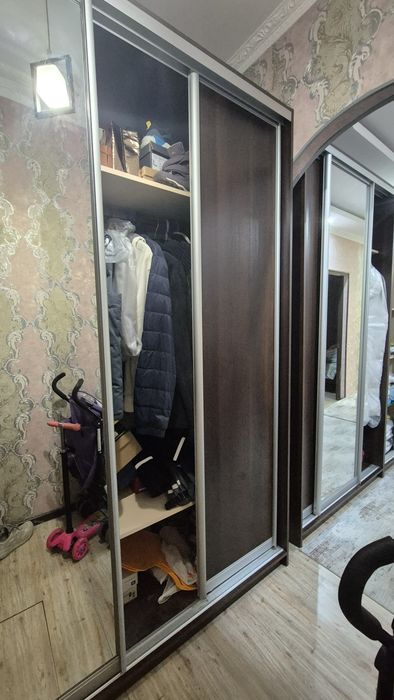 Продам шкаф в прихожую
