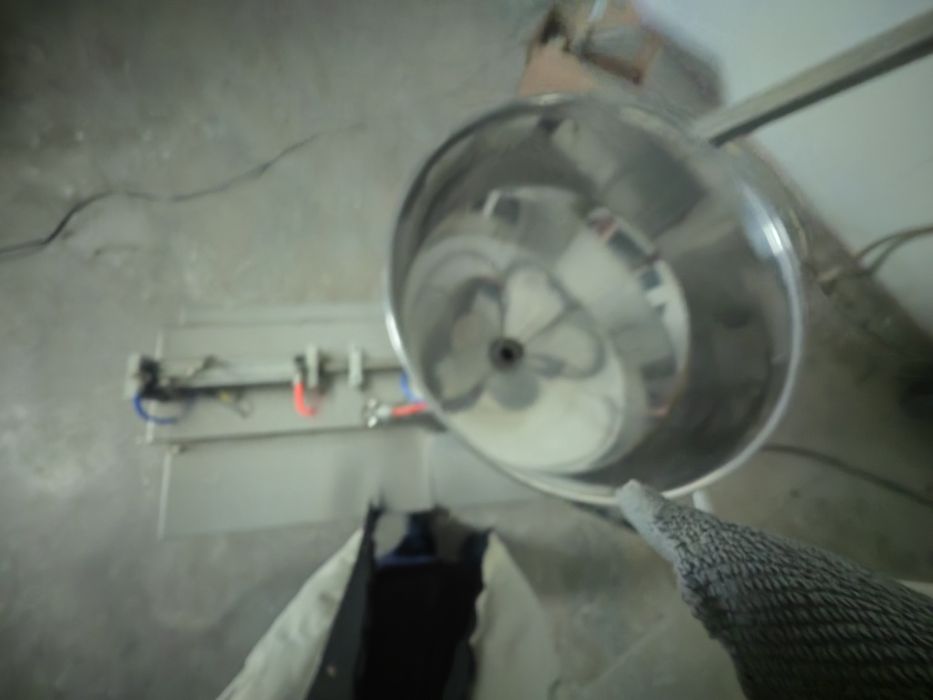 Аппарат для упаковки жидкостей