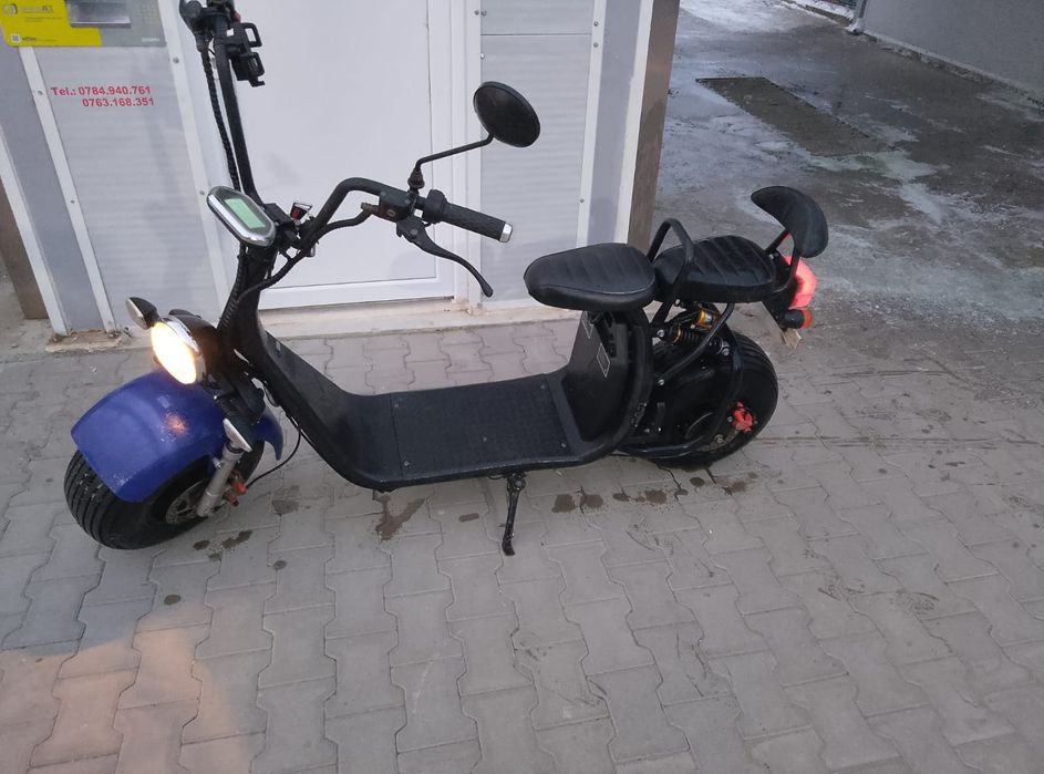 Vând scuter electric tot în regula