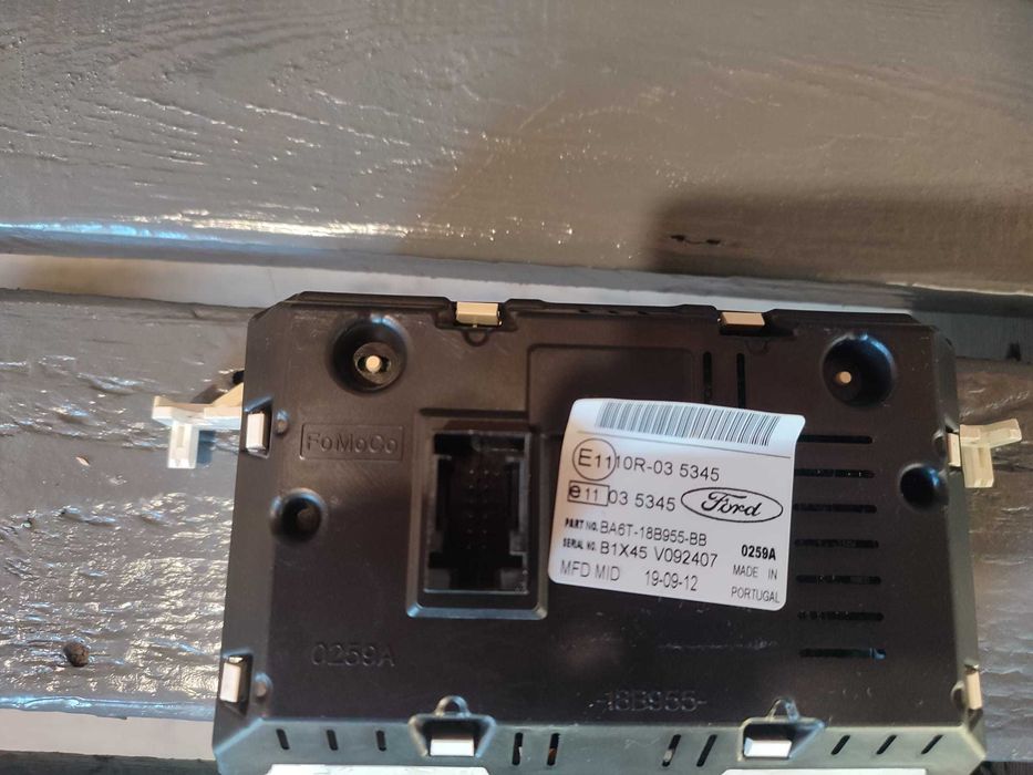 Display afisaj bord+carcasa Ford Fiesta VII (MK7)