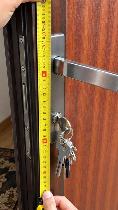 Reparații și întreținere tâmplărie PVC | Feronerie, geamuri, plase & rulouri
