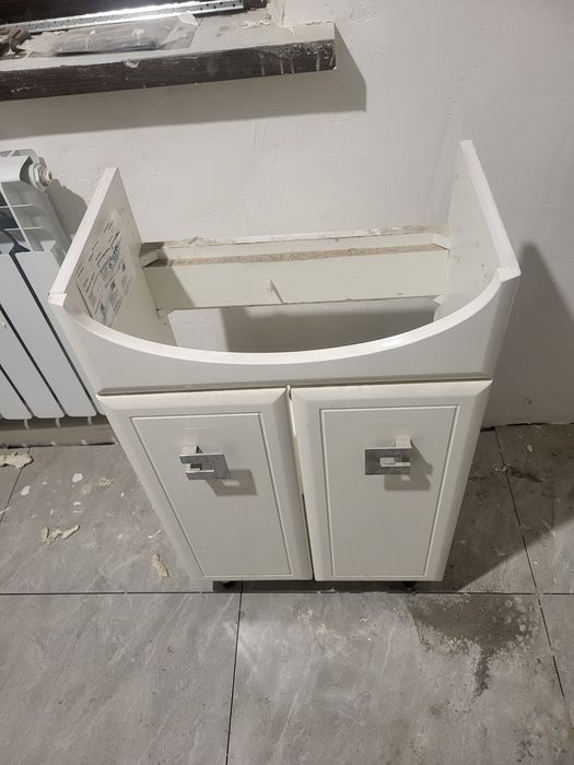 Продам тумбу  под раковину