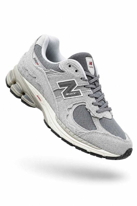 Кроссовки New Balance 2002R, размеры от 36 до 45.