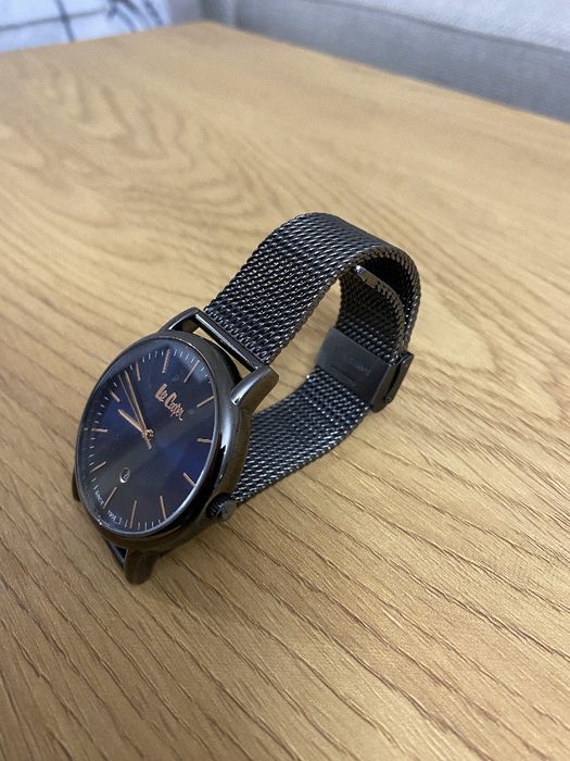 Часовник Lee Cooper, много запазен