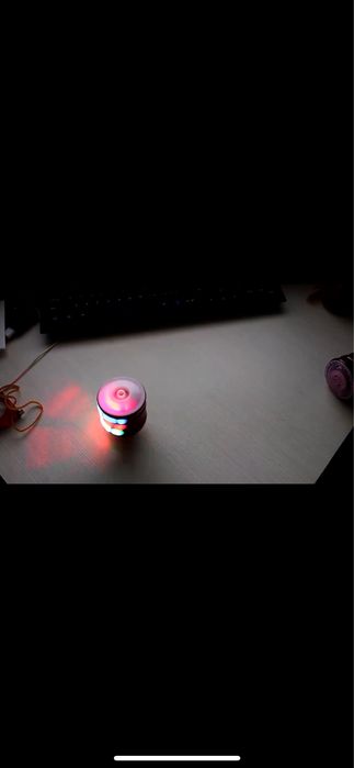 LED gyro spinner