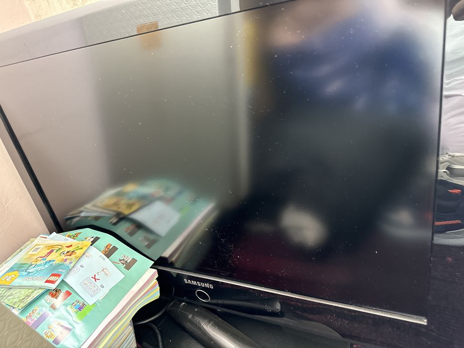 Продам телевизор самсунг