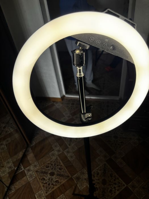 Кольцевая лампа