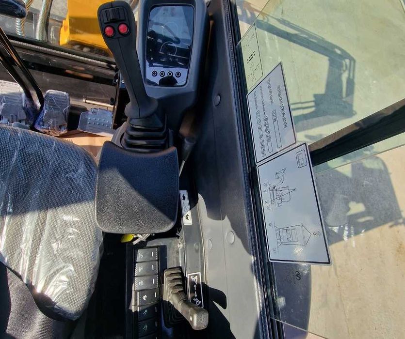 Mini Excavator Yuchai U27 2024 | SH - 250h | Garanție 5 ani | Yanmar