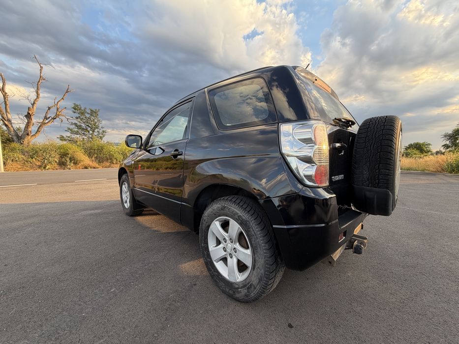 Suzuki Grand Vitara 1.9d 4х4 / 129к.с. / Клима