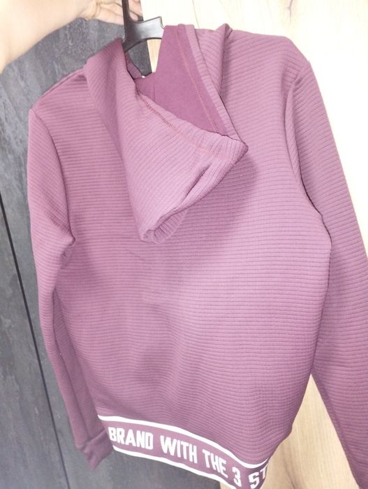 Мъжко худи Adidas отговаря на S