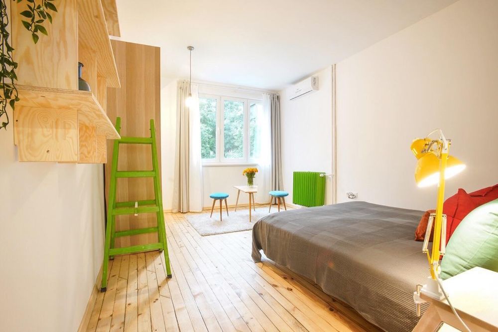 Тристаен апартамент в центъра на София.