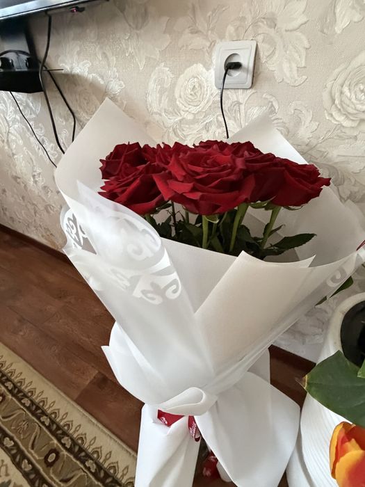 Продам букет метровых роз