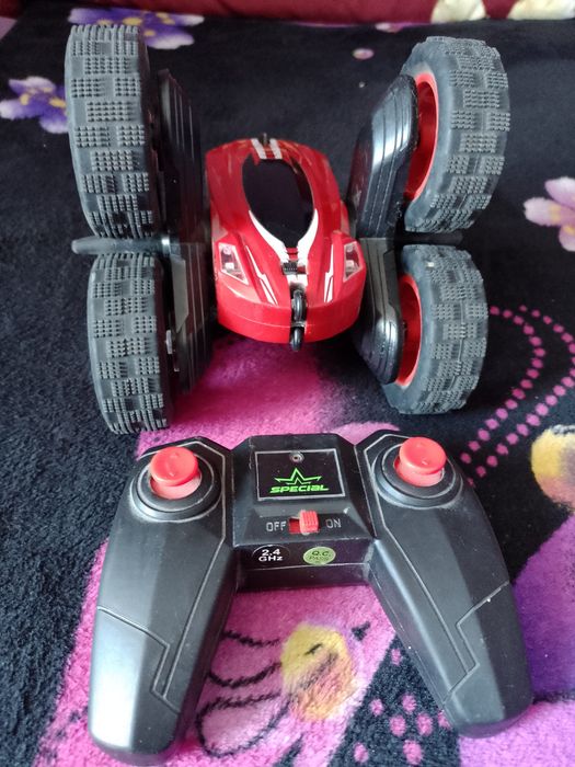 Masina cu telecomanda