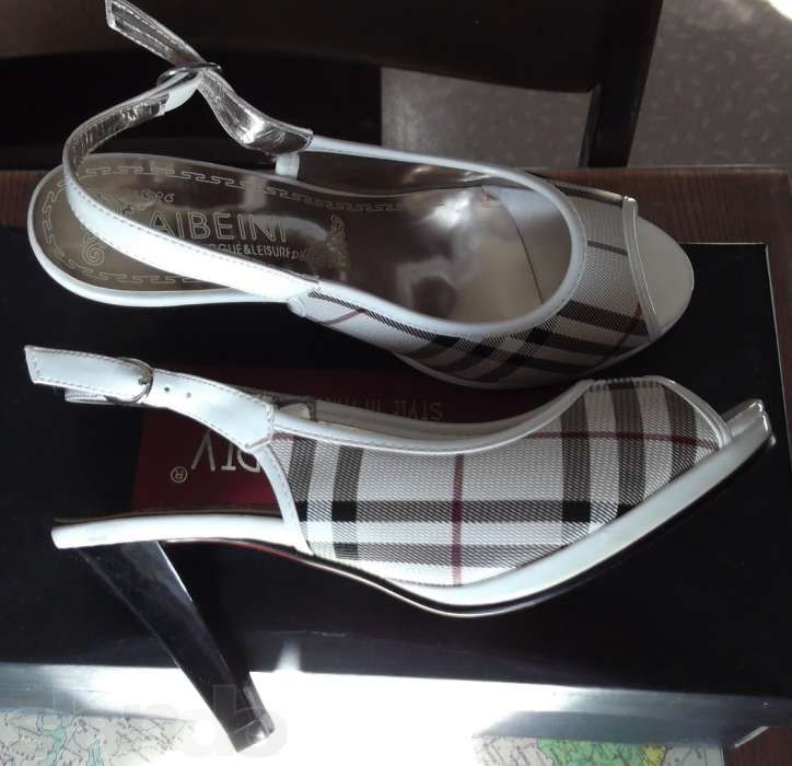 Босоножки 35-36р летние