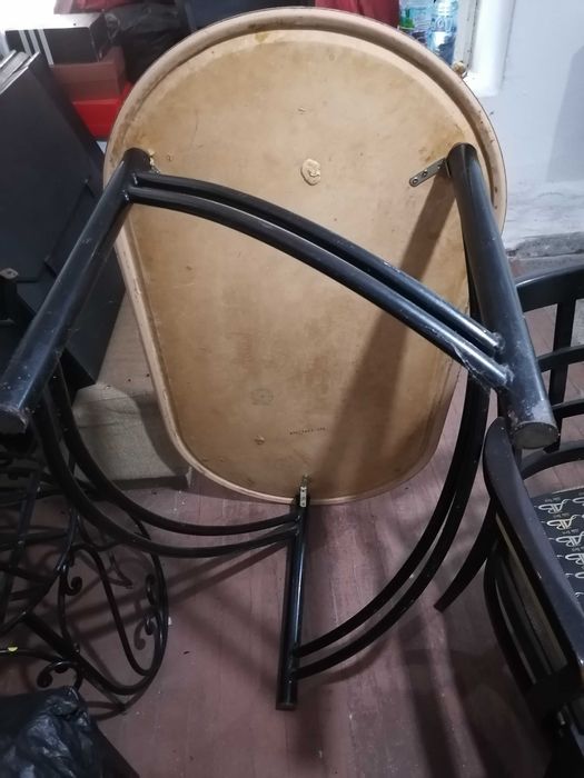 Кръгли и елипсовидни маси