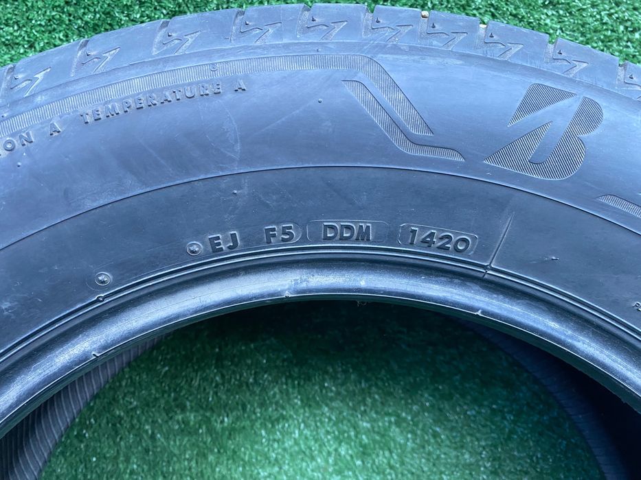 Set 4 anvelope vara Bridgestone Alenza 225 65 R17 102 H Dot 1420