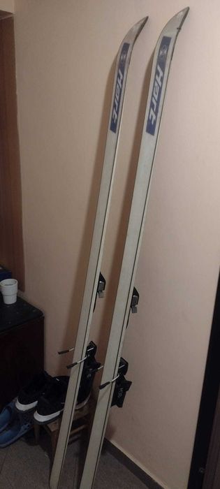 Ски Hart в перфектно състояние