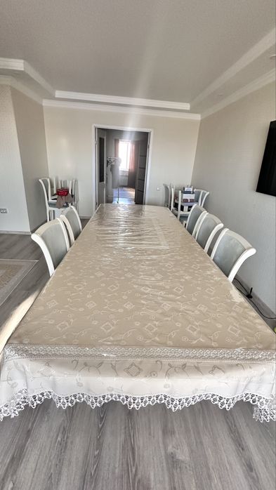 Продам стол со стульями б/у