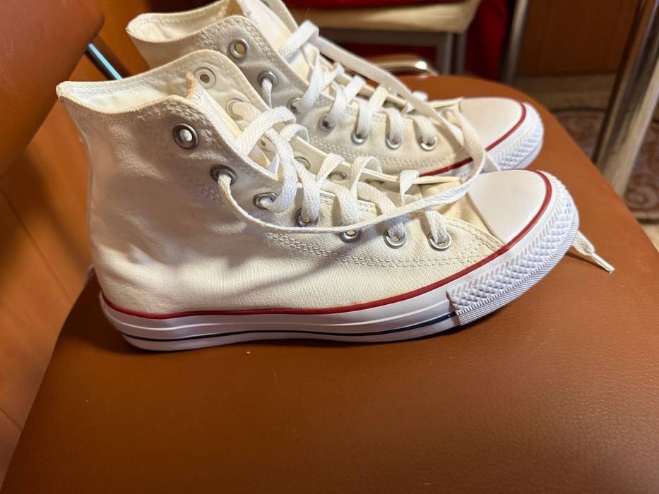 Tenisi Converse All Star originali, marimea 39, stare buna