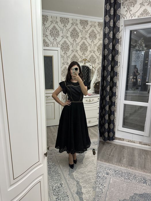 Черное платье Isabel Garcia