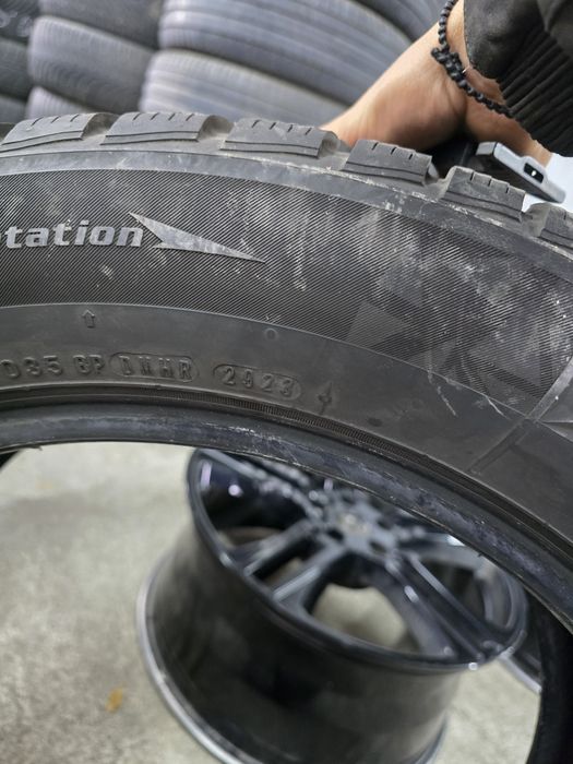 2 Броя 235/55/18 Nexen 6,5mm 23dot