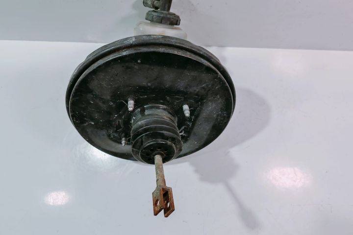 Tulumba Frana   cu pompa servofrana Dacia Logan prima generatie