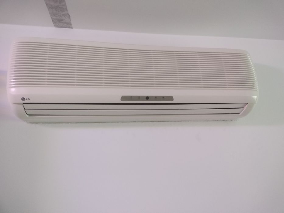 Aer condiționat LG 12.000 BTU