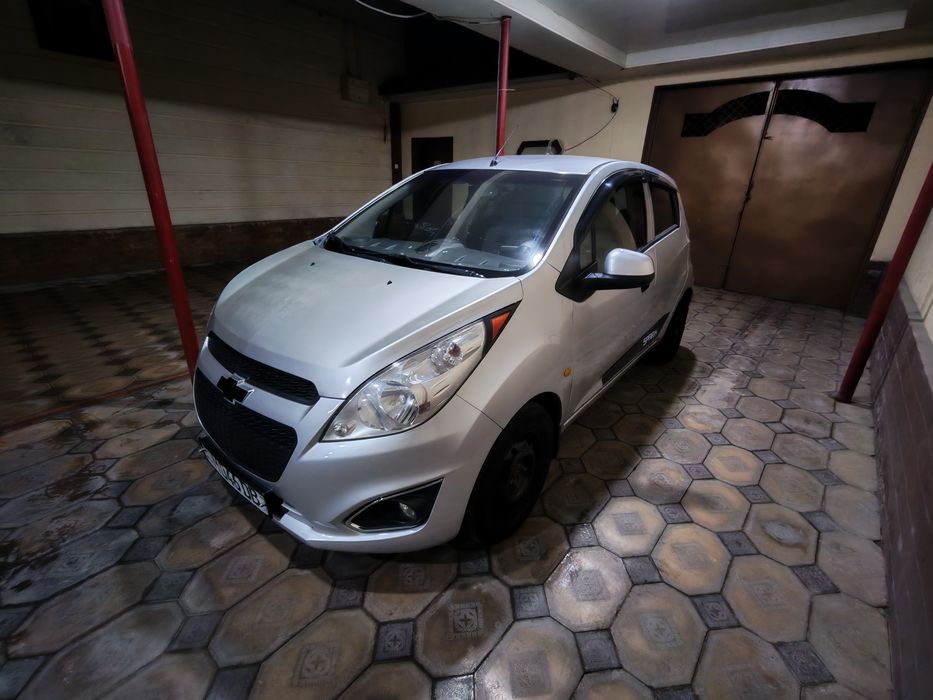 Спарк 2-позиция сотилади. 2011-йил 193.200 км юргани