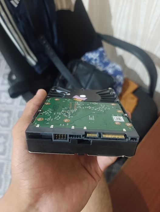 6 TB disk Hikvision