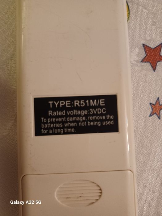 Vând telecomandă Yamato