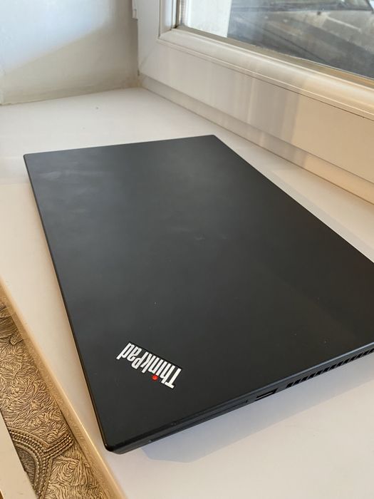 Lenovo Thinkpad (T490)