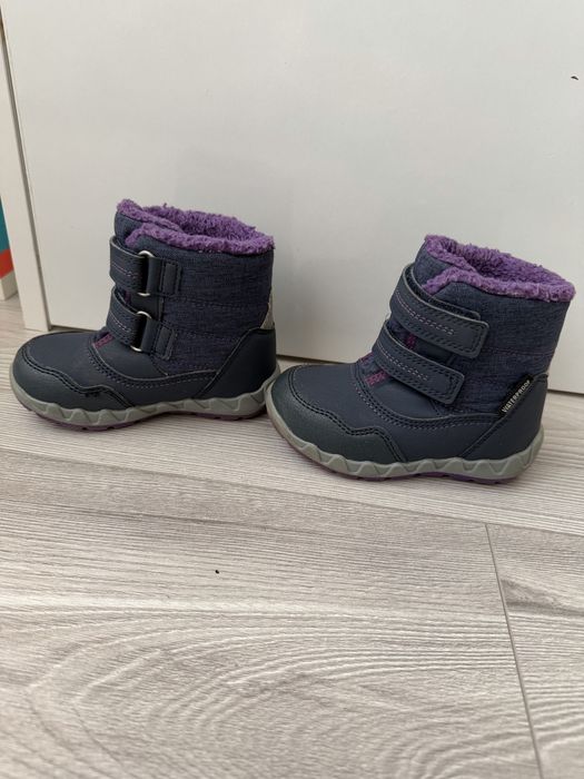 Ботушки за момиче 22 номер