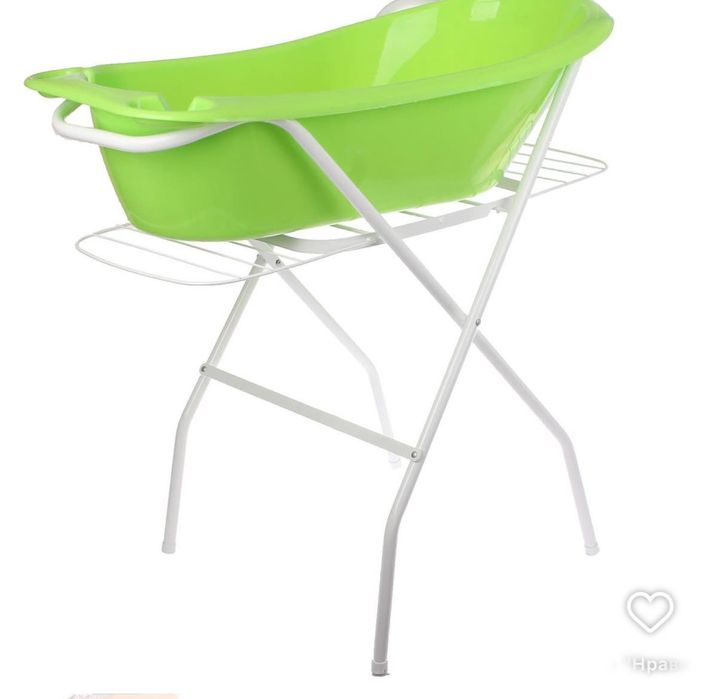 Продам детскую ванночку на подставке